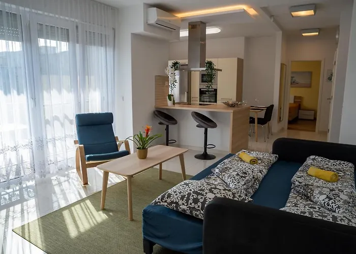 Sunshine Apartman With Free Parking