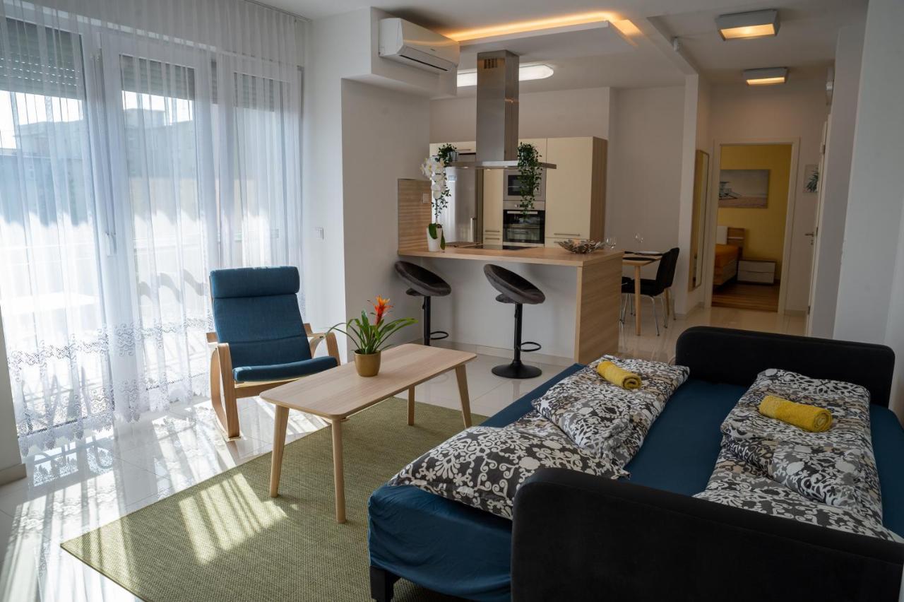 Sunshine With Free Parking * Győr